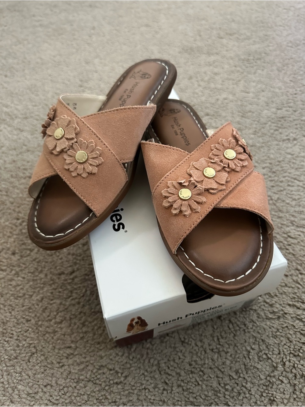 NEW Hush Puppies Olive X-Band Flower Detailed Slide Sandals in Pale Peach